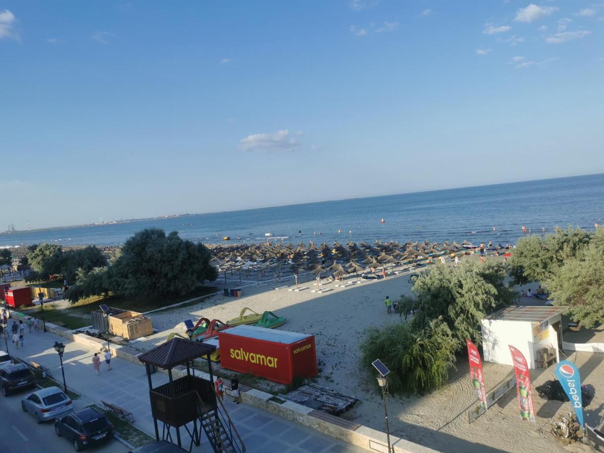Ella By The Sea 3*